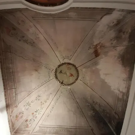 Appartamento sulla struttura del Castello Bourbon del Monte Monte Santa Maria Tiberina